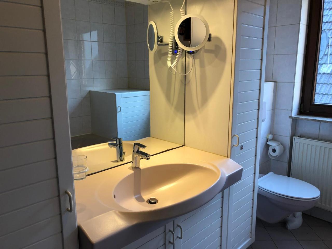 Gasthof Zur Krone Leidersbach Buitenkant foto